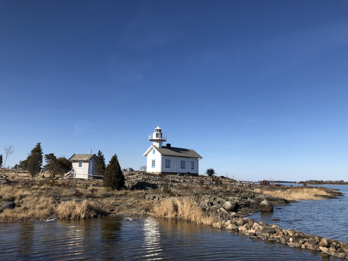 Questo faro si erge dal 1878 sull'isola di Gunnarsholmen sul lago Vänern, in Svezia. Affacciato sul più grande arcipelago dell'entroterra d'Europa e circondato da una riserva naturale, è ideale per gli ospiti alla ricerca di un’avventura off-the-grid